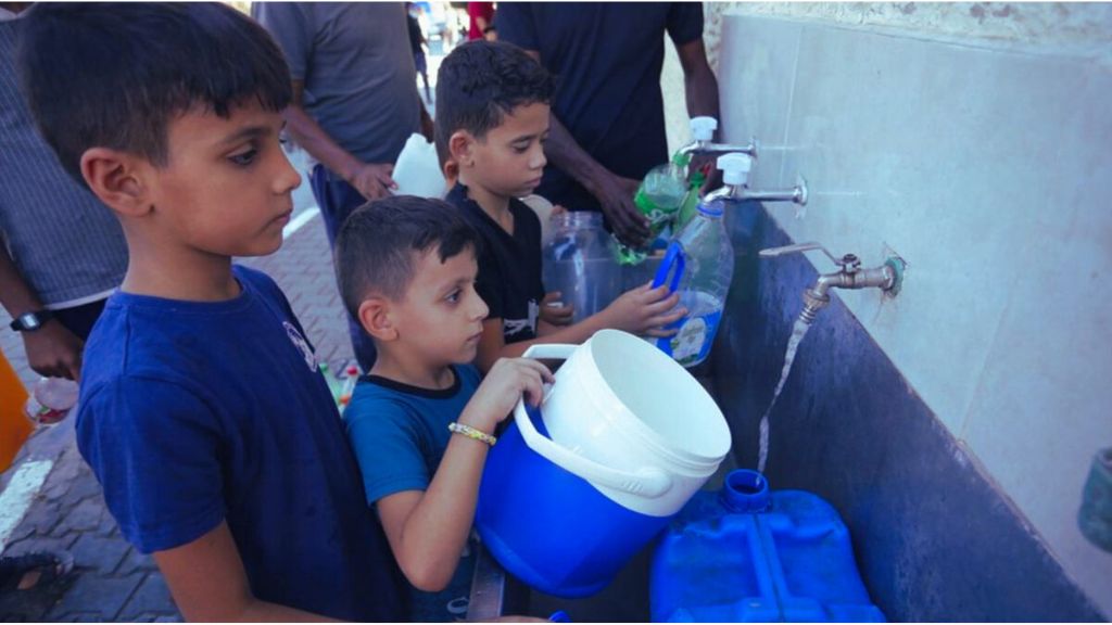 Membantu Sesama: Inisiatif Penyediaan Air Bersih untuk Pengungsi di Gaza
