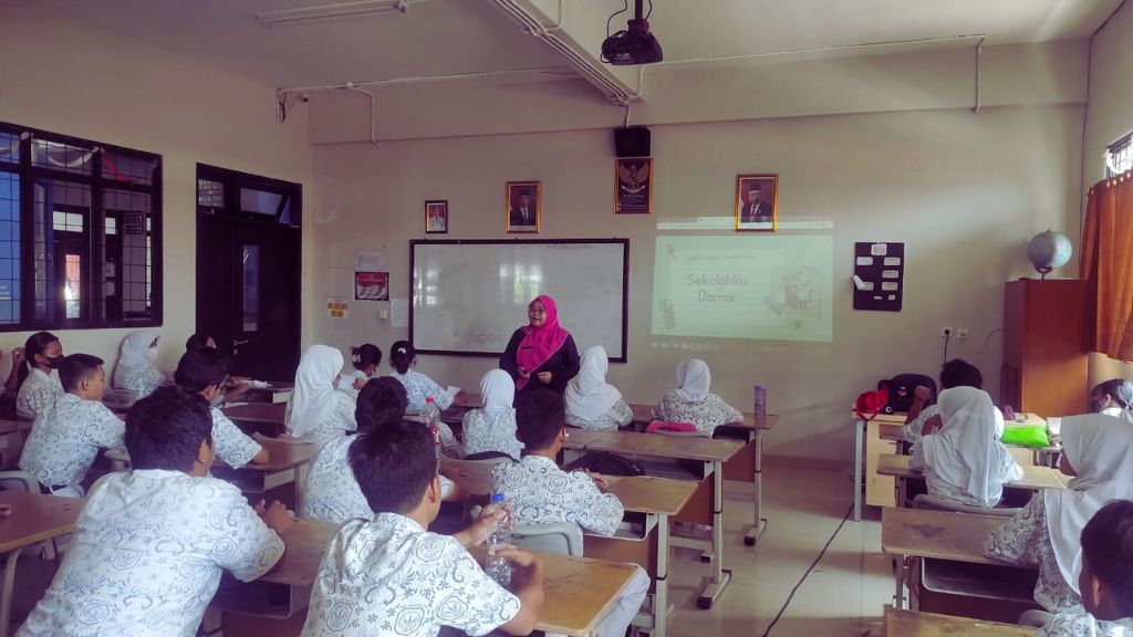 Mengukir Kebajikan: Arti Penting Ketaatan dan Kedisiplinan dalam Pendidikan Islam
